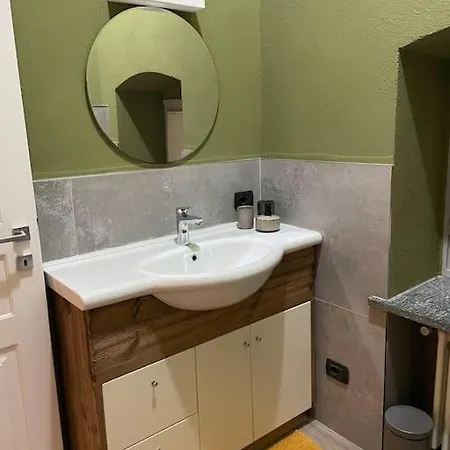 Creton -la Casa Nel Cuore Della Citta Apartament